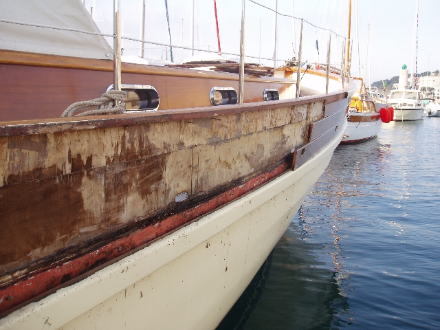 Réparation bateau en bois Cassis